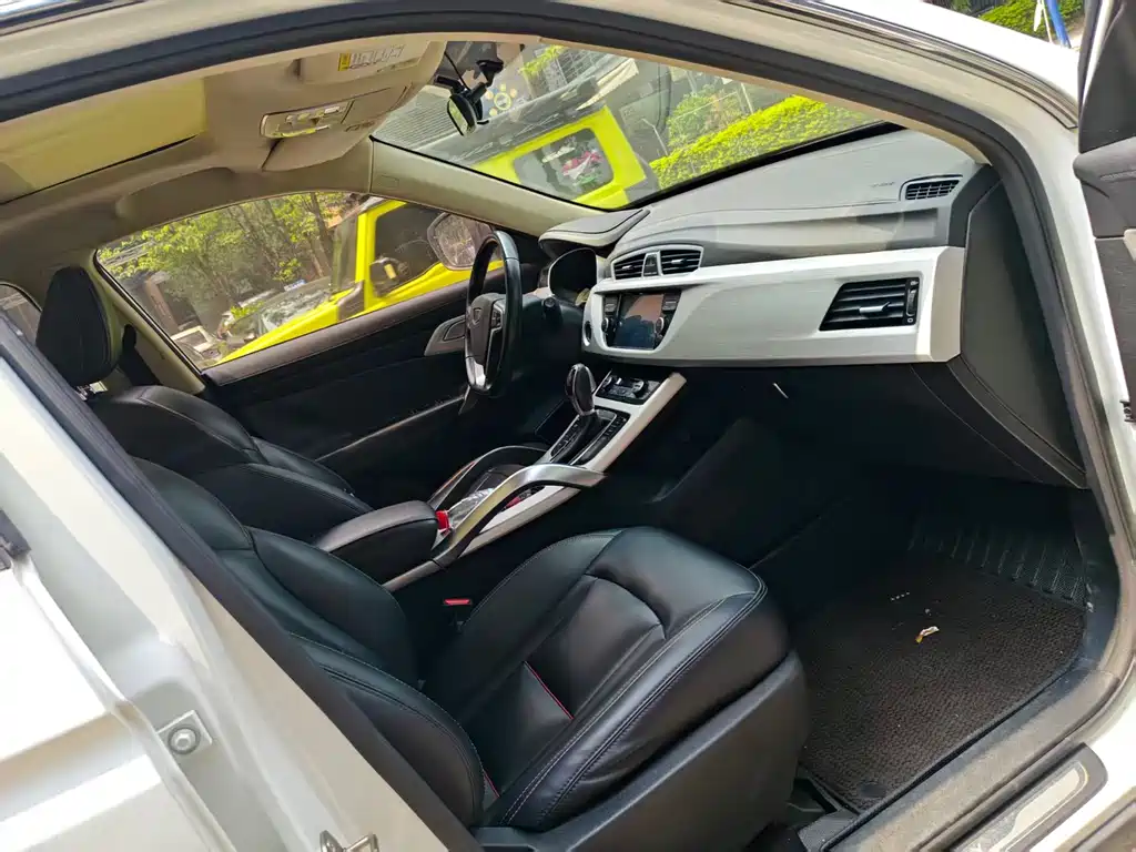 Geely Boyue — миниатюра 5