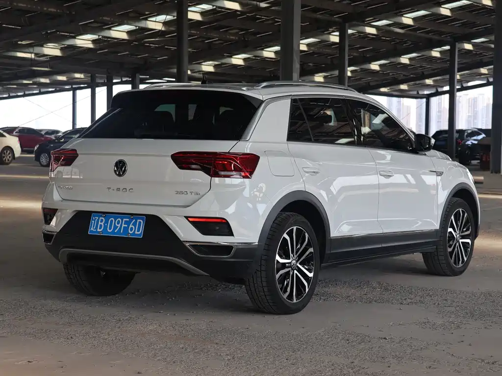 Volkswagen T-Roc 2022 280TSI DSG PLUS