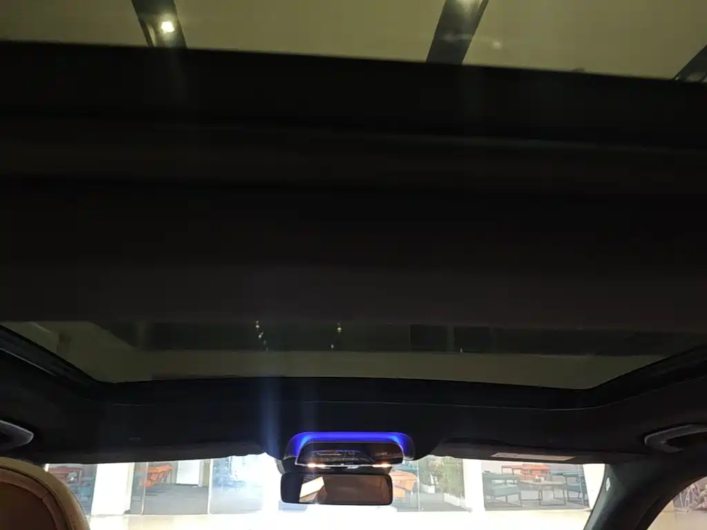 Mercedes-Benz E-Class New Energy — миниатюра 18