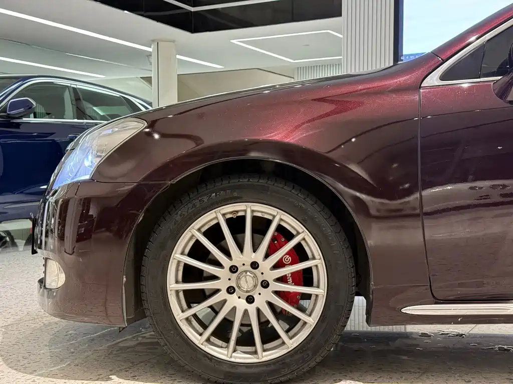 Toyota Crown — миниатюра 15