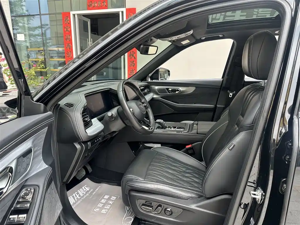 GAC GS8 2022 2.0TM Luxury ( мест)