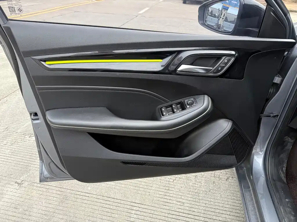 Roewe i5 — миниатюра 5