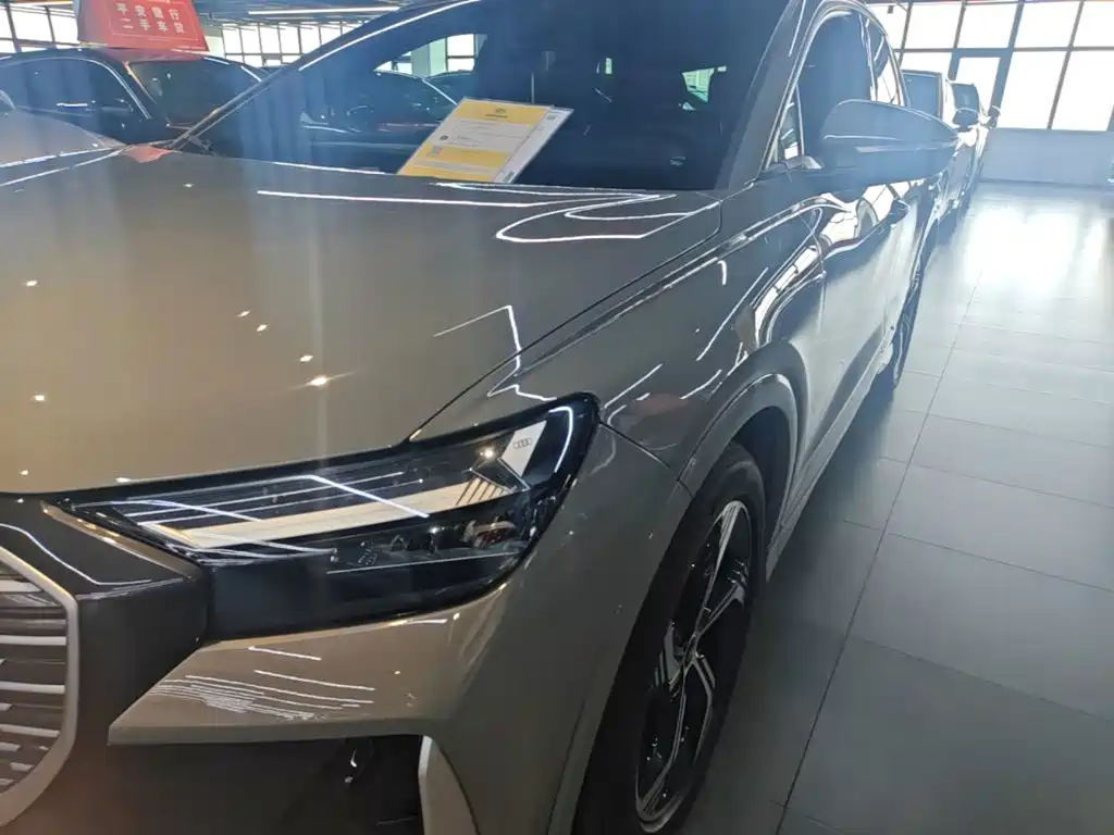 Audi Q4 e-tron — миниатюра 24