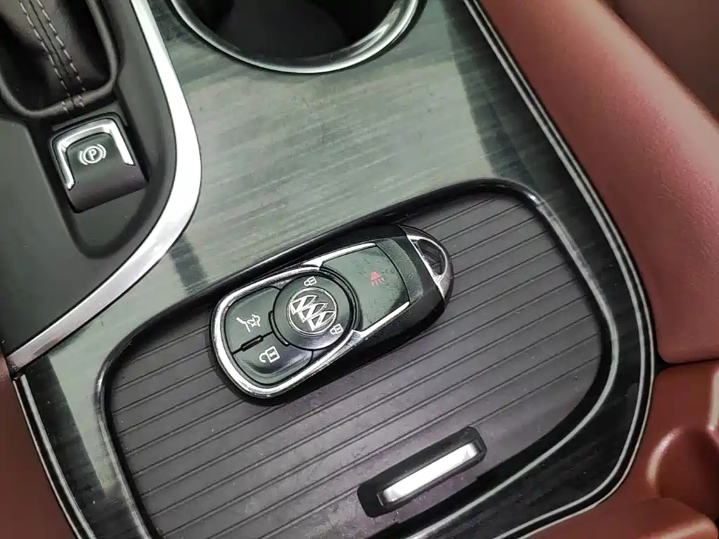 Buick Envision Plus — миниатюра 9