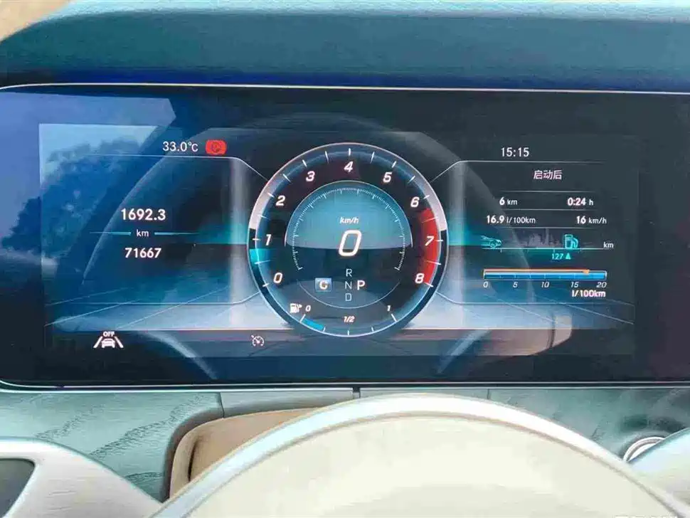 Mercedes-Benz E-Class (Import) — миниатюра 3