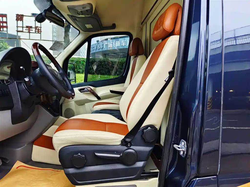 Mercedes-Benz Sprinter 2013 3.5L AT