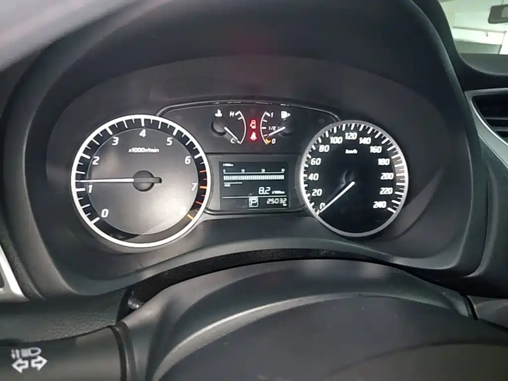 Nissan Sylphy — миниатюра 12