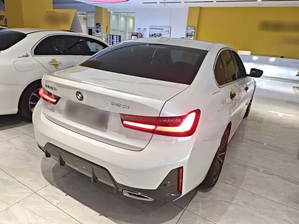 BMW 3 Series — миниатюра 7