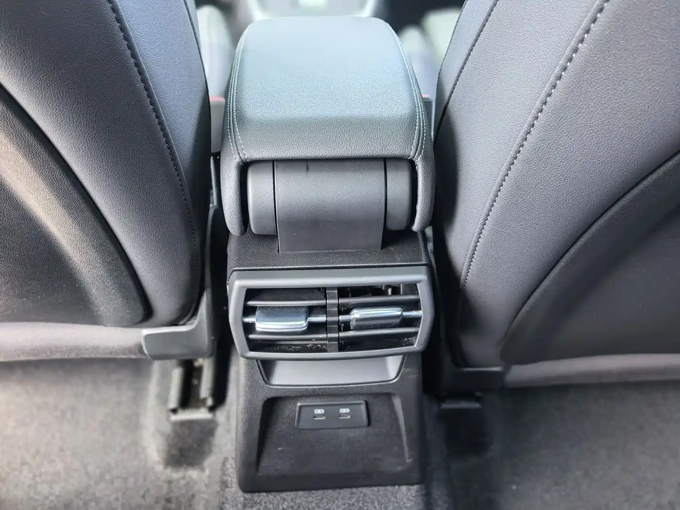Audi A3 id 4659790 из Китая 10