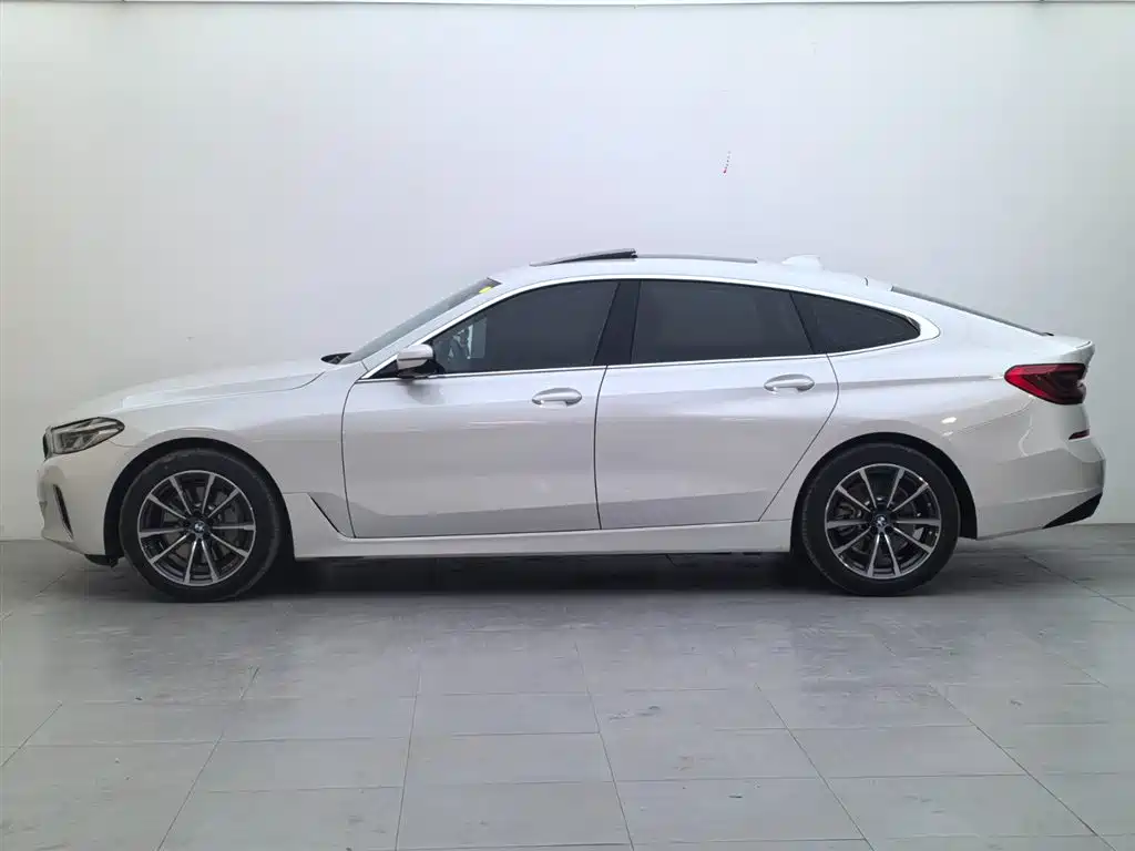 BMW 6 GT 2022 630i Luxury