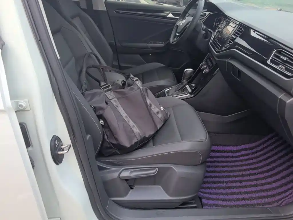 Volkswagen T-Roc — миниатюра 25