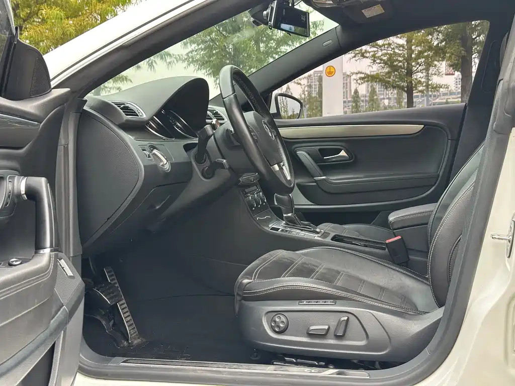 Volkswagen CC — миниатюра 5
