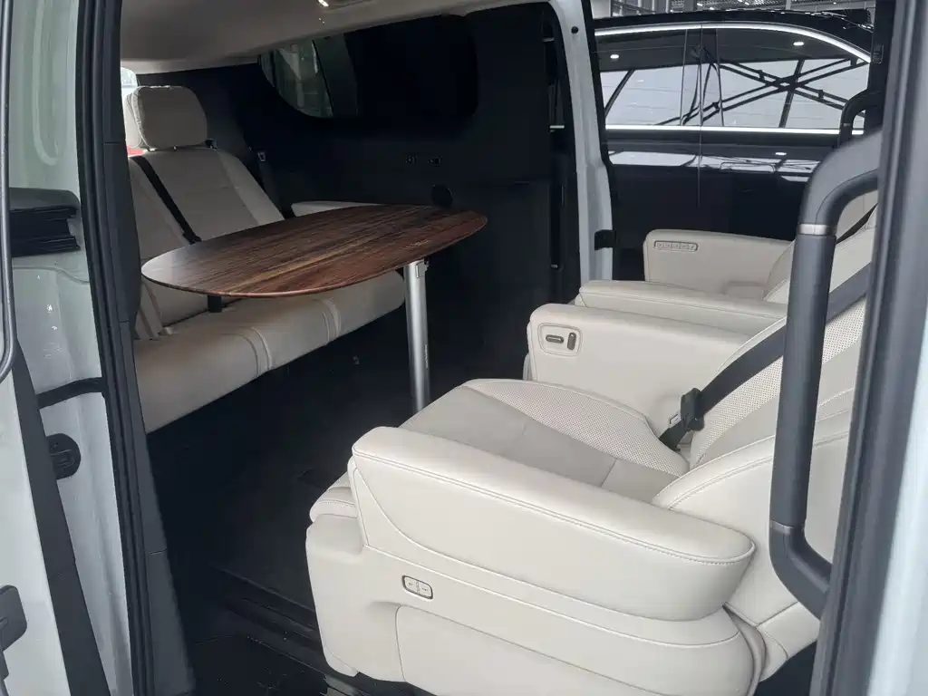Li Auto Li MEGA — миниатюра 7