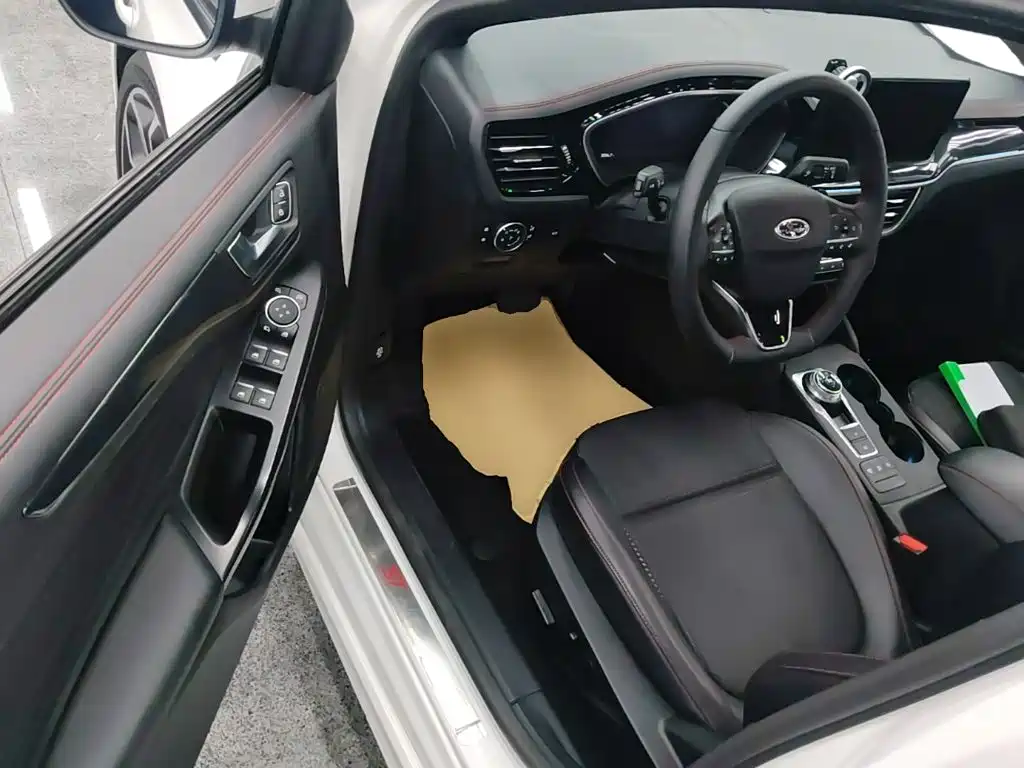 Ford Focus — миниатюра 16