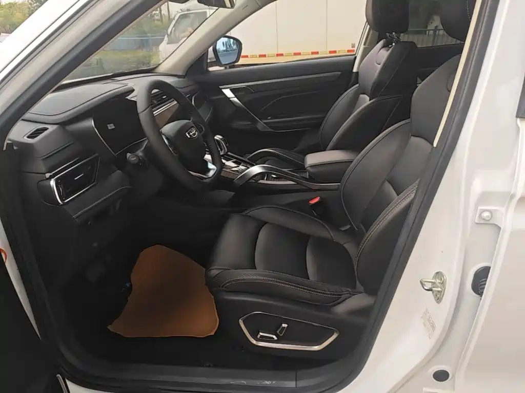 Geely Boyue — миниатюра 15