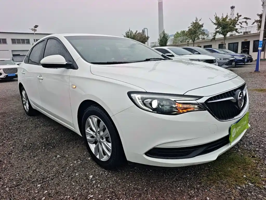 Buick Excelle — миниатюра 4