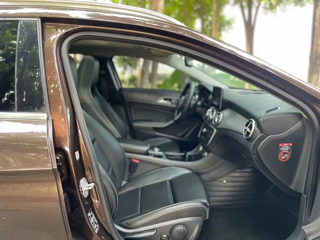 Mercedes-Benz GLA — миниатюра 7