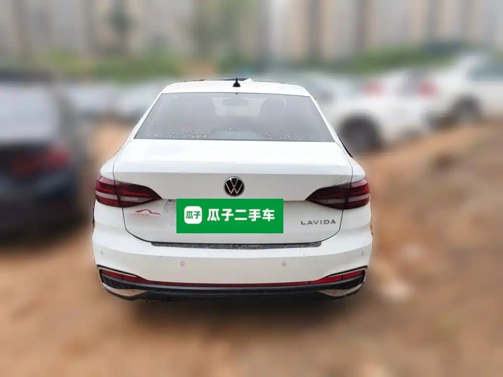 Volkswagen Lavida — миниатюра 3