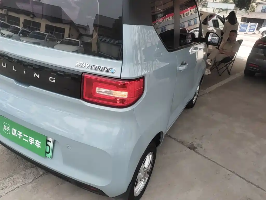 Wuling MINIEV — миниатюра 8
