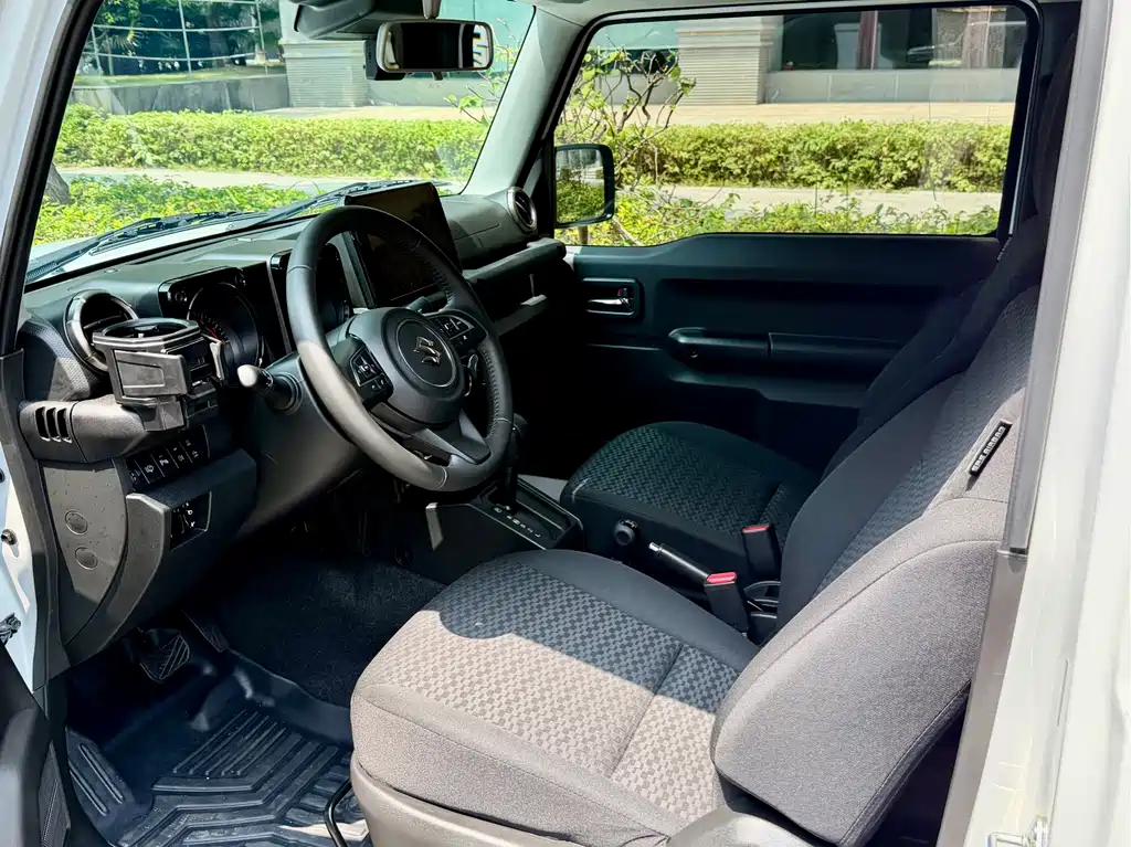 Suzuki Jimny — миниатюра 4