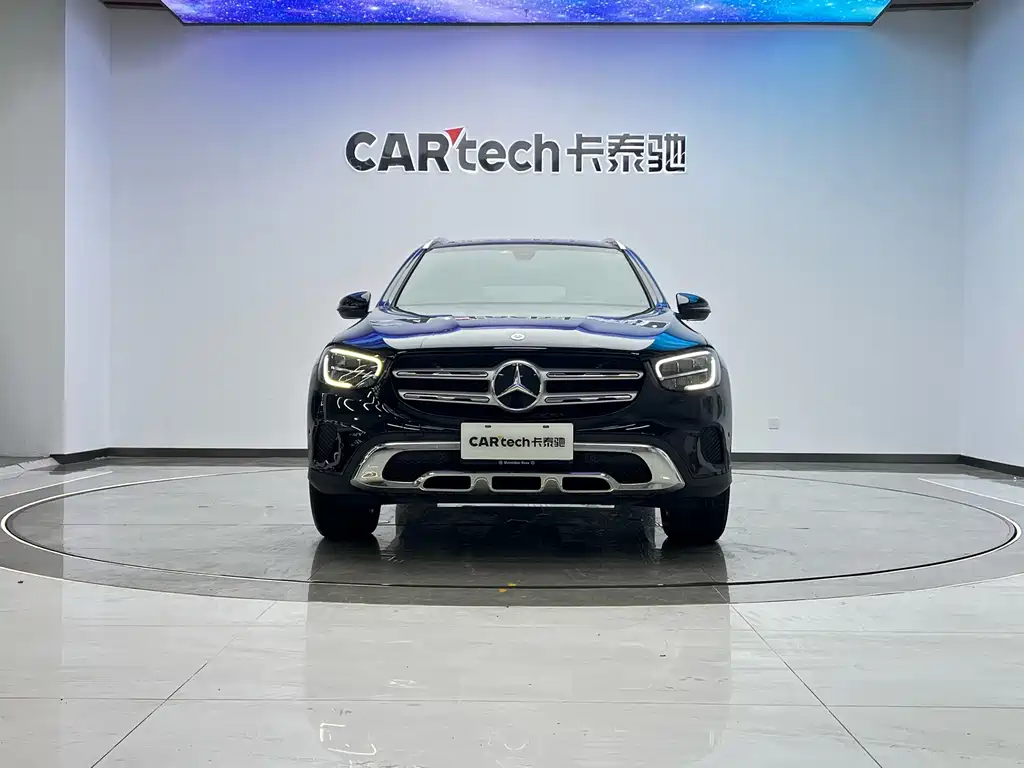 MERCEDES-BENZ GLC