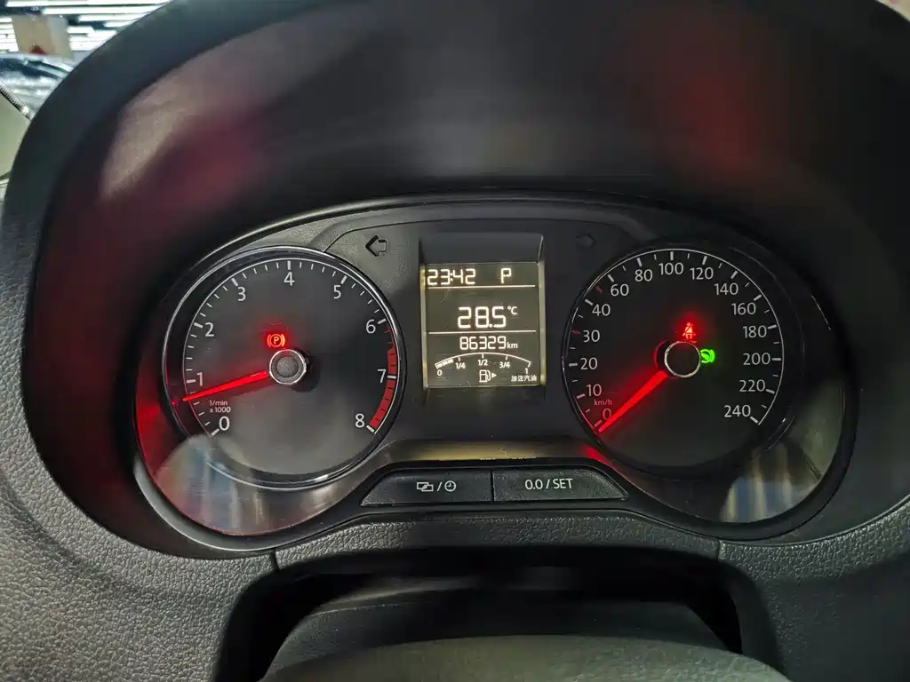Volkswagen Polo — миниатюра 14