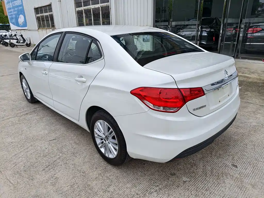 Citroen C4L — миниатюра 4