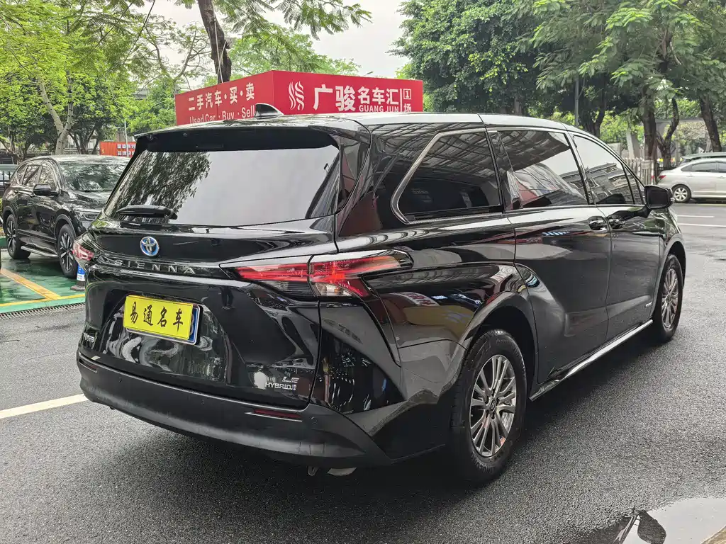 Toyota Sienna 2021 2.5L Comfort