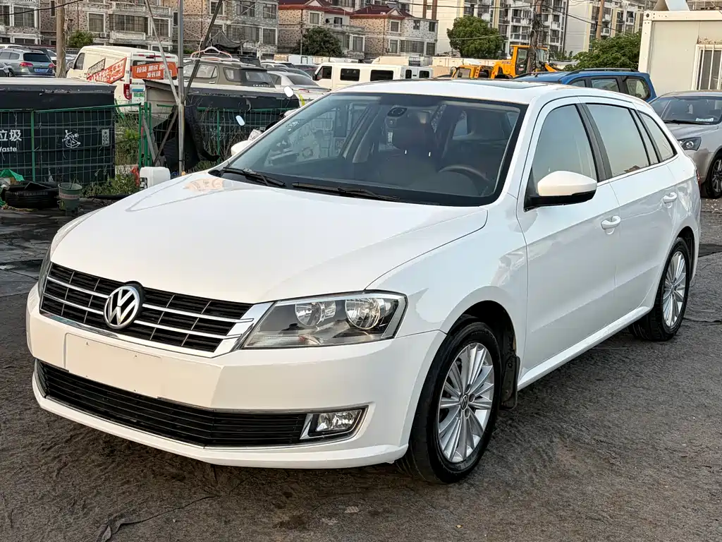 Volkswagen Gran Lavida 2014
