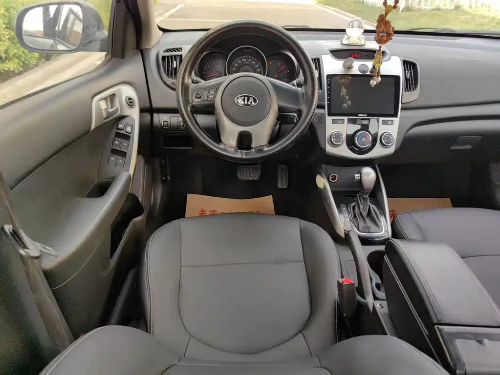 Kia Forte 2014 1.6L AT GL