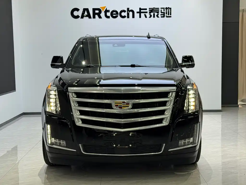 Cadillac Escalade — миниатюра 2