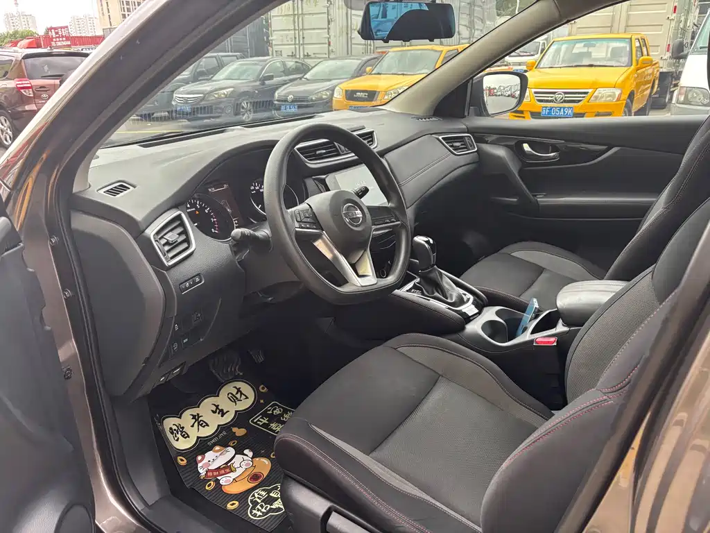Nissan Qashqai — миниатюра 4