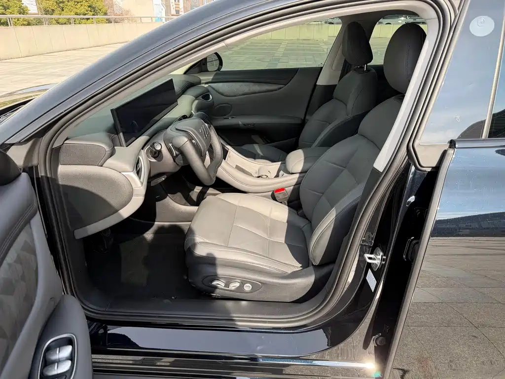 ZHIJI AUTOMOBILE ZHIJI L6