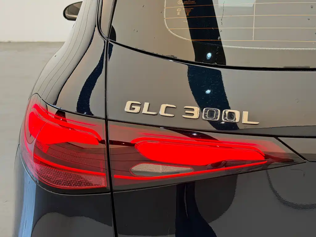 Mercedes-Benz GLC — миниатюра 8