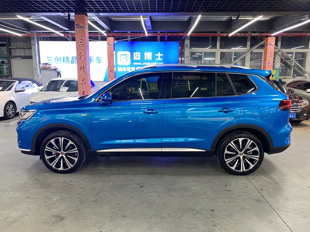 Roewe RX5 eMAX — миниатюра 8
