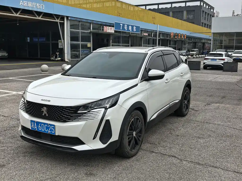 Peugeot 4008