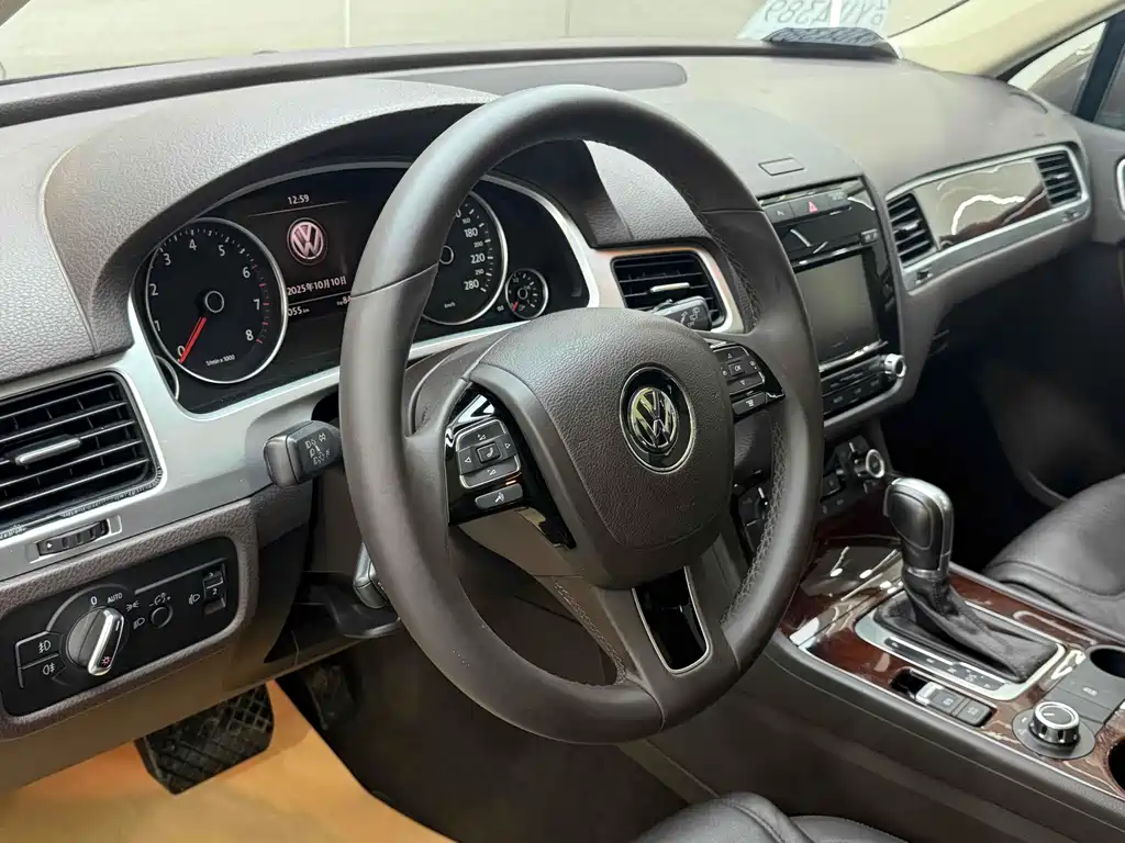 Volkswagen Touareg 2014 3.0TSI