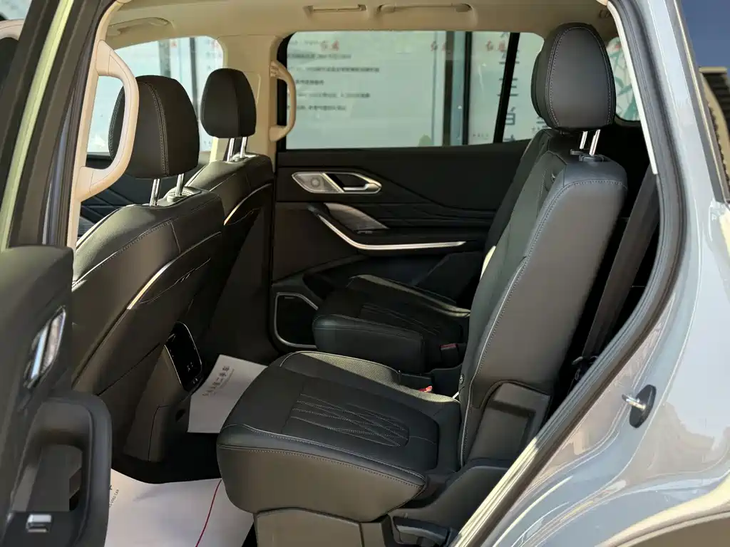 Hongqi Hongqi HS7 PHEV — миниатюра 14