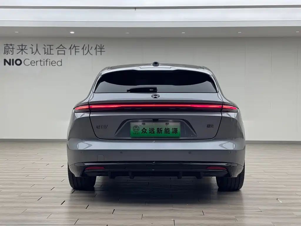 NIO NIO ET5T