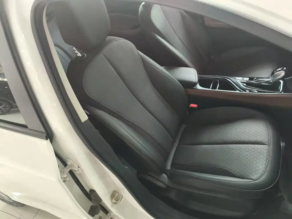Buick Verano — миниатюра 25