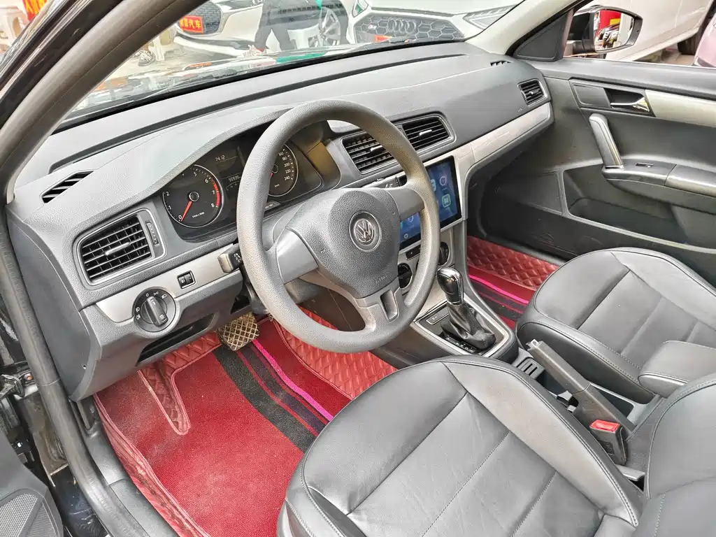Volkswagen Lavida — миниатюра 4