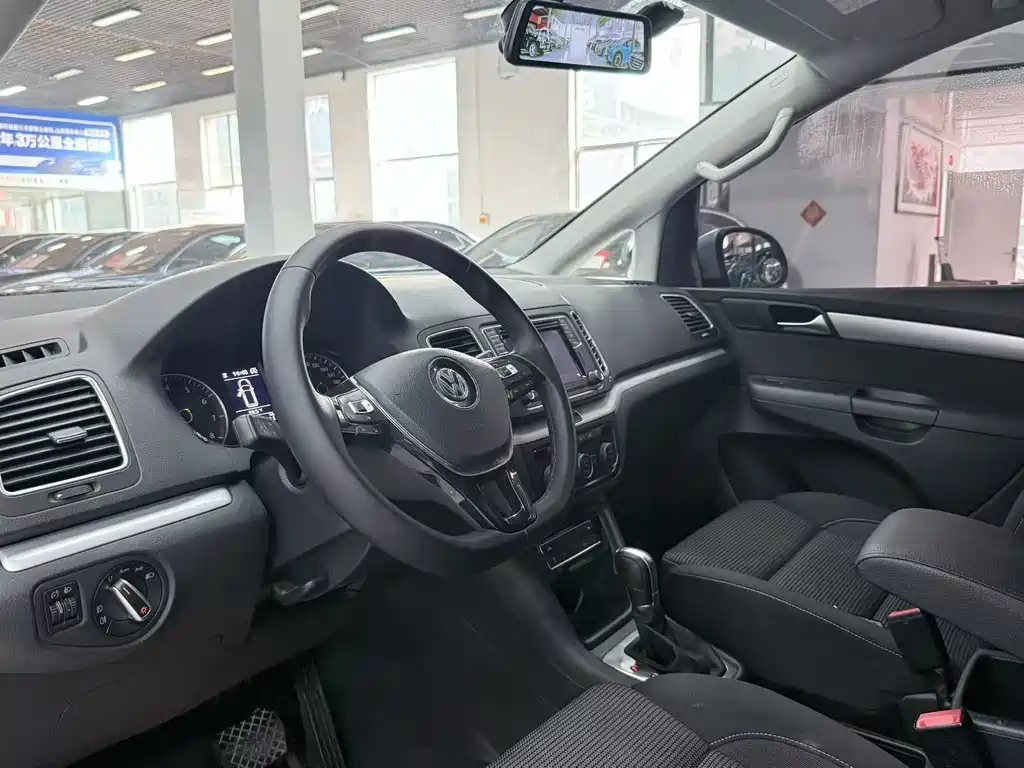 Volkswagen Xia 2018 380TSI Premium 7 мест