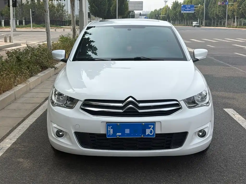 Citroen Elysee — миниатюра 2