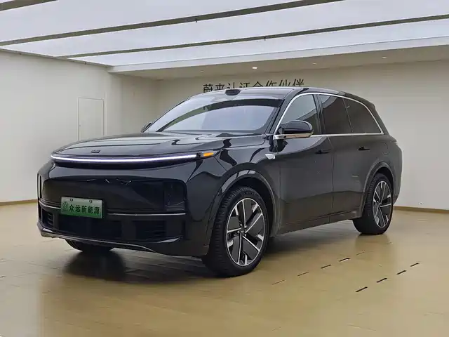 Li Auto L8