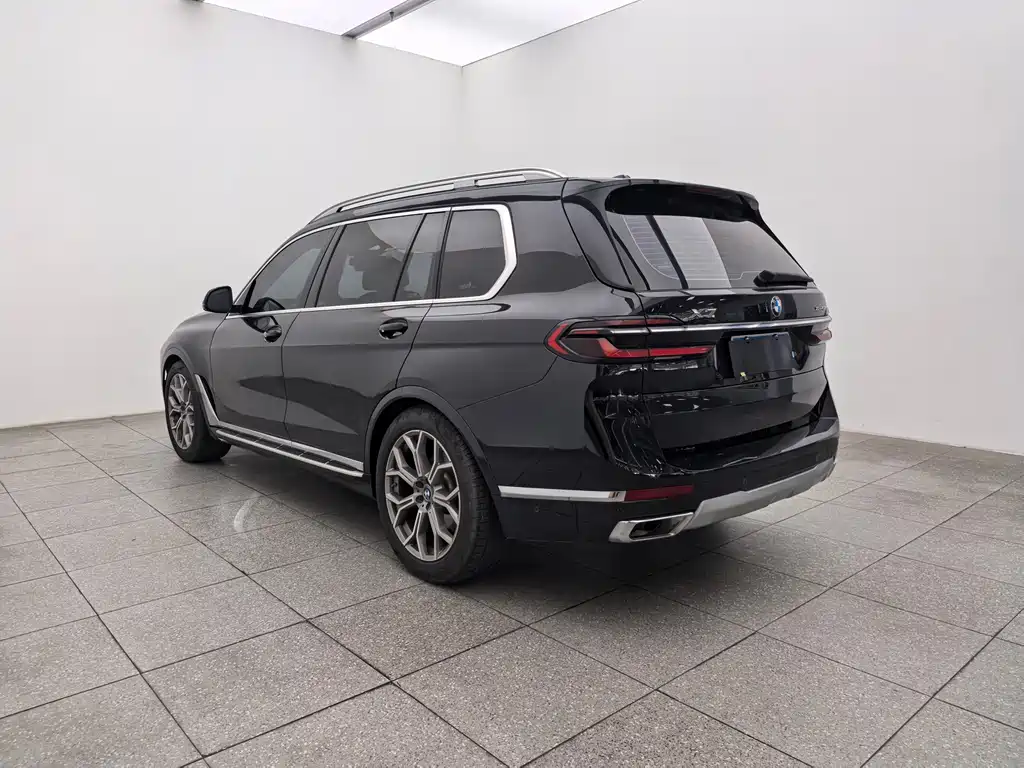 BMW X7 — миниатюра 4
