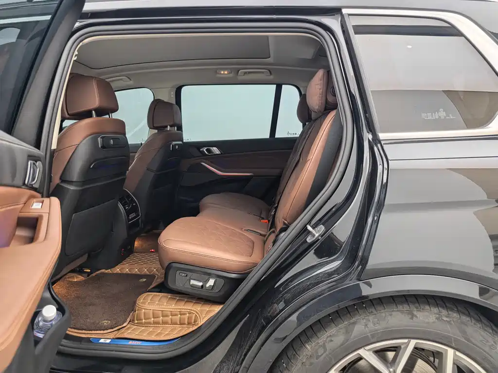 BMW X7 — миниатюра 9