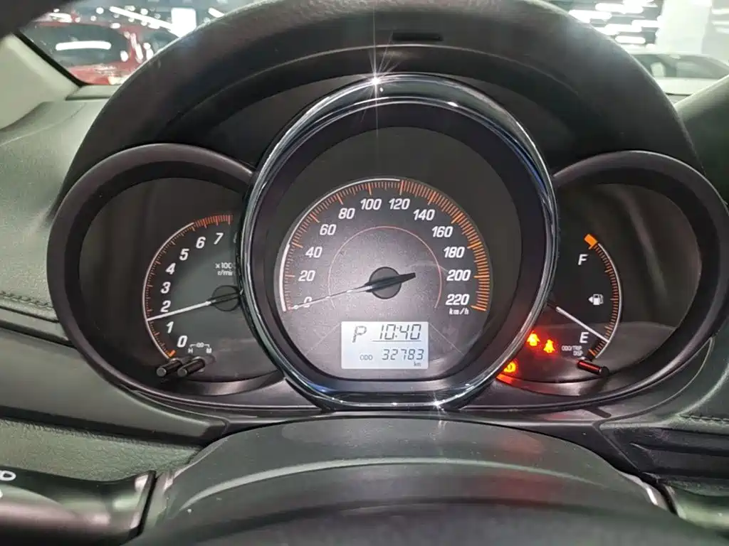 Toyota Yaris L — миниатюра 12