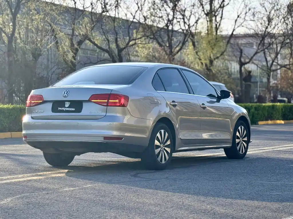 Volkswagen Sagitar — миниатюра 23