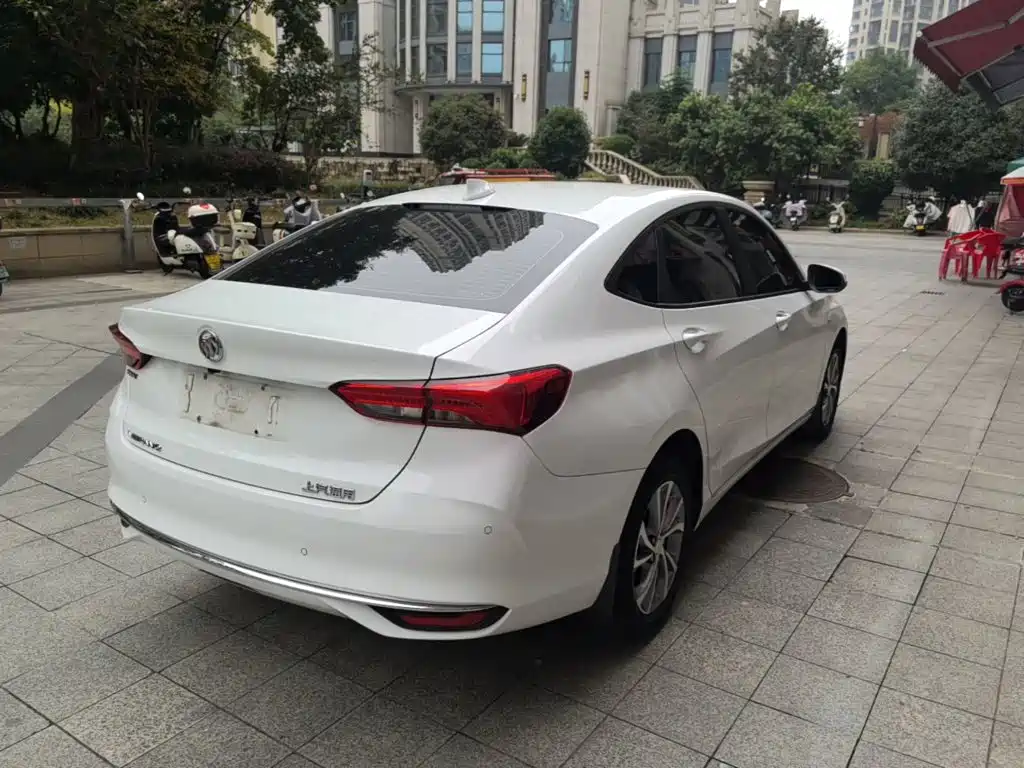 Buick Verano — миниатюра 7