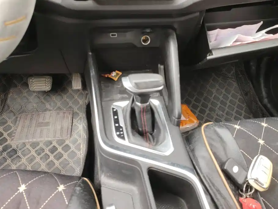 Geely Vision X3 — миниатюра 16